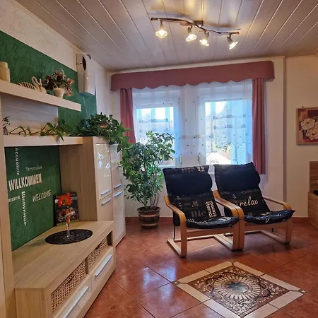 Am Oepitzer Berg Appartement *