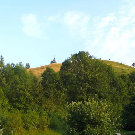 Am Oepitzer Berg شقة